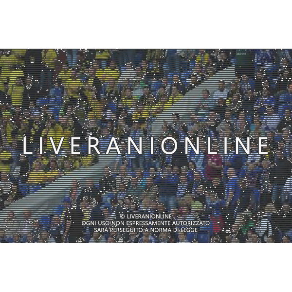 firo : Fußball,Fussball, 23.07.2011 1.BL, 1.Bundesliga, Saison 2011/2012 Supercup 2011, FC SCHALKE 04 - BVB, Borussia Dortmund 4:3 n.E. Fans BVB und Fans Schalke direkt nebeneinander, Fanblocks $worldrightsEs gelten unsere AGB, einsehbar auf www.firosportphoto.de copyright by firo sportphoto: Pfefferackerstr. 2a  45894 G e l s e n k i r c h e n www.firosportphoto.de mail@firosportphoto.de (V o l k s b a n k B o c h u m - W i t t e n ) BLZ.: 430 601 29 Kt. Nr.: 341 117 100 Tel:  0209 - 9304402 Fax:  0209 - 9304443