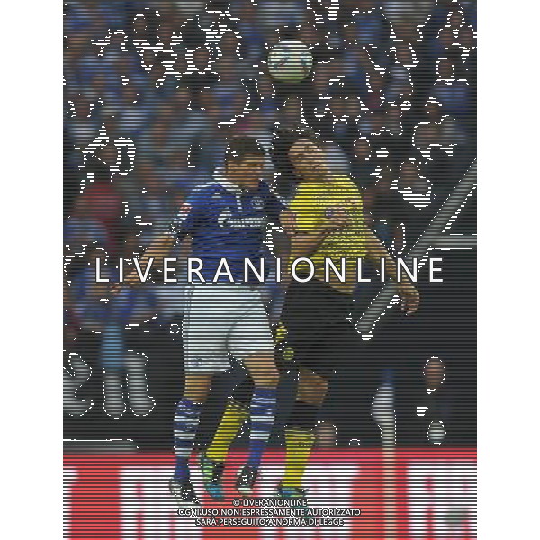 firo : Fußball,Fussball, 23.07.2011 1.BL, 1.Bundesliga, Saison 2011/2012 Supercup 2011, FC SCHALKE 04 - BVB, Borussia Dortmund 4:3 n.E. HUNTELAAR gegen HUMMELS, rechts BVB $worldrightsEs gelten unsere AGB, einsehbar auf www.firosportphoto.de copyright by firo sportphoto: Pfefferackerstr. 2a  45894 G e l s e n k i r c h e n www.firosportphoto.de mail@firosportphoto.de (V o l k s b a n k B o c h u m - W i t t e n ) BLZ.: 430 601 29 Kt. Nr.: 341 117 100 Tel:  0209 - 9304402 Fax:  0209 - 9304443