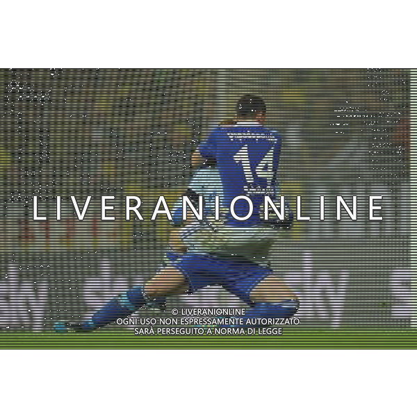 firo : Fußball,Fussball, 23.07.2011 1.BL, 1.Bundesliga, Saison 2011/2012 Supercup 2011, FC SCHALKE 04 - BVB, Borussia Dortmund, 4:3 n.E. Jubel Schalke mit PAPADOPOULOS und FÄHRMANN nach dem entscheidenden Elfmeter, $worldrightsEs gelten unsere AGB, einsehbar auf www.firosportphoto.de copyright by firo sportphoto: Pfefferackerstr. 2a  45894 G e l s e n k i r c h e n www.firosportphoto.de mail@firosportphoto.de (V o l k s b a n k B o c h u m - W i t t e n ) BLZ.: 430 601 29 Kt. Nr.: 341 117 100 Tel:  0209 - 9304402 Fax:  0209 - 9304443
