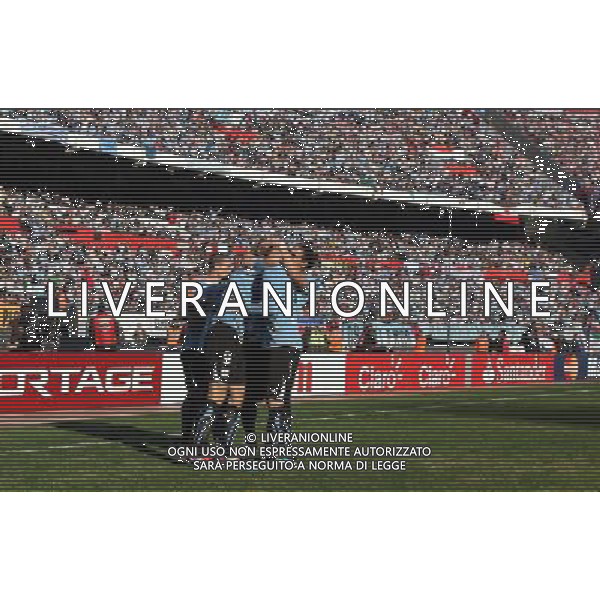 (110724) -- BUENOS AIRES, July 24, 2011 () -- Uruguay\'s players celebrate their goal during the final match of Copa America between Uruguay and Paraguay in Buenos Aires, Argentina, on July 24, 2011. (/Martin Zabala)