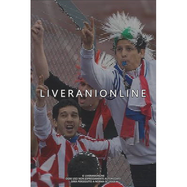 (110724) -- BUENOS AIRES, July 24, 2011 () -- Soccer fans of Paraguay show support to their national team before the final match of Copa America between Uruguay and Paraguay, in Buenos Aires, Argentina, July 24, 2011. (/David de la Paz)