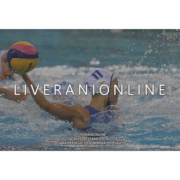 (110727) -- SHANGHAI, July 27, 2011 () -- Stavroula Antonakou of Greece competes in the semifinal of women\'s water polo event between Italy and Greece at the 14th FINA World Championships in Shanghai, east China, July 27, 2011. Greece won the match 14-11.(/Liu Ying) (sqq)