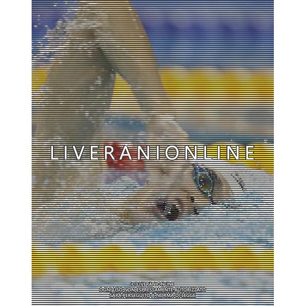 (110727) -- SHANGHAI, July 27, 2011 () -- Sun Yang of China competes in the final of men\'s 800m freestyle swimming event at the 14th FINA World Championships in Shanghai, east China, July 27, 2011. Sun Yang claimed the title with 7:38.57. (/Fan Jun) (zgp)