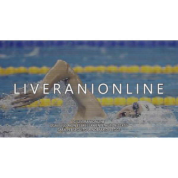 (110727) -- SHANGHAI, July 27, 2011 () -- Sun Yang of China competes in the final of men\'s 800m freestyle swimming event at the 14th FINA World Championships in Shanghai, east China, July 27, 2011. Sun Yang claimed the title with 7:38.57. (/Fei Maohua) (zgp)