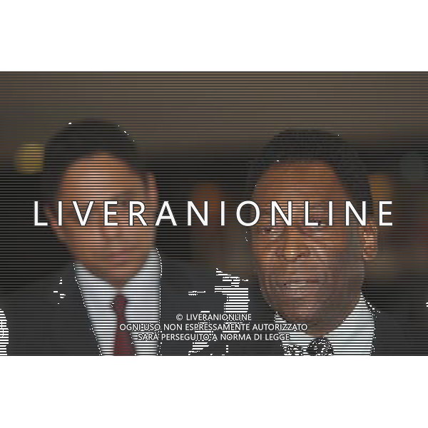 (110727) -- BRASILIA, July 27, 2011 () -- Brazilian soccer legend Pele (R) participates an interview in Brasilia, capital of Brazil, on July 26, 2011. Pele was named honorary ambassador of the FIFA World Cup 2014. (/Ferreira/Agencia Estado) (ce) ***BRAZIL OUT***