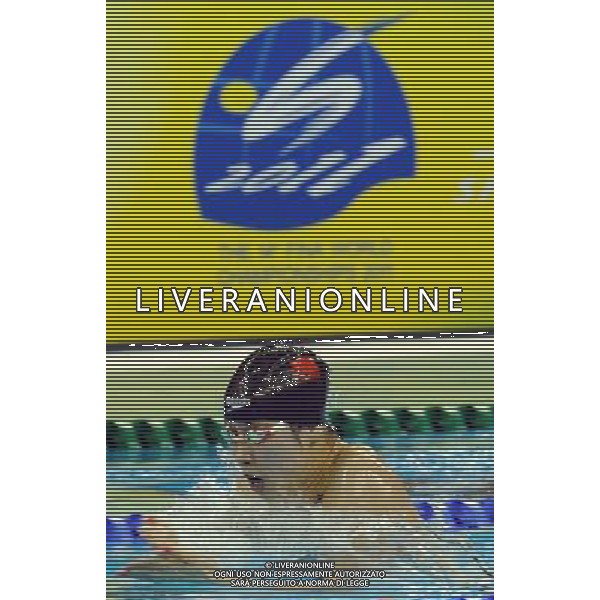 (110728) -- SHANGHAI, July 28, 2011 () -- Sun Ye of China competes in the semi-final of women\'s 200m breaststroke swimming event at the 14th FINA World Championships in Shanghai, east China, July 28, 2011. Sun Ye ranked the third and entered the final. (/Yang Zongyou) (zgp)
