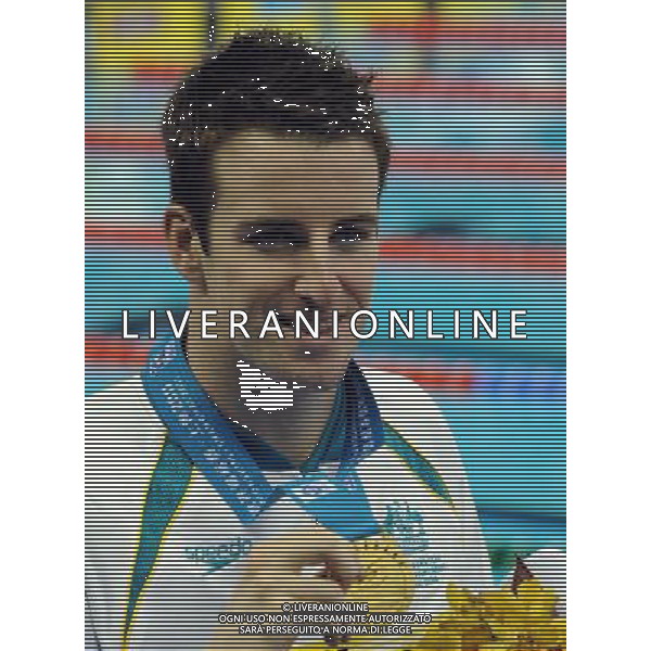 (110728) -- SHANGHAI, July 28, 2011 () -- James Magnussen of Australia poses in the awarding ceremony of men\'s 100m freestyle swimming event at the 14th FINA World Championships in Shanghai, east China, July 28, 2011. James Magnussen claimed the title with 47.63. (/Yang Lei) (sqq)