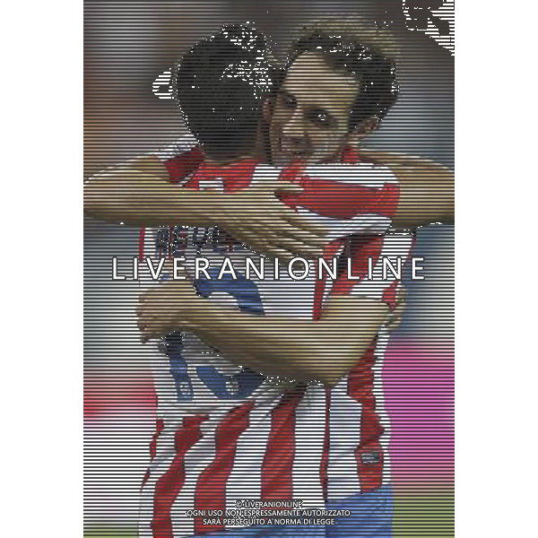 Madrid 28/07/2011.- Europa League preliminary round Atletico de Madrid vs Stromsgodset. Jose Antonio Reyes and Juanfran celebrating goal. Photo: Cesar Cebolla / ALFAQUI