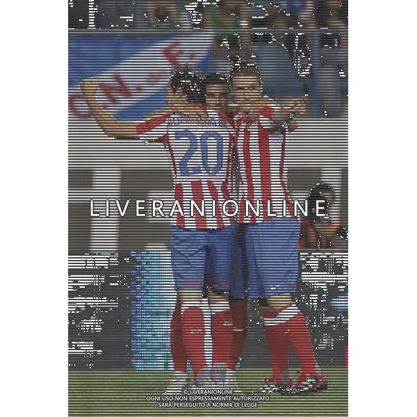 Madrid 28/07/2011.- Europa League preliminary round Atletico de Madrid vs Stromsgodset. Jose Antonio Reyes, Gabi and Juanfran celebrate goal. Photo: Cesar Cebolla / ALFAQUI