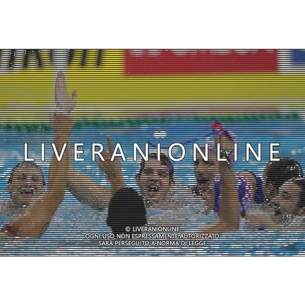 Bildnummer: 08279695 Datum: 30.07.2011 Copyright: imago/ (110730) -- SHANGHAI, July 30, 2011 () -- Players of Croatia celebrate for winning the bronze medal match of men s water polo event against Hungary at the 14th FINA World Championships in Shanghai, east China, July 30, 2011. Croatia won the match 12-11.(/Liu Ying) (sqq) CHINA-SHANGHAI-FINA WORLD CHAMPIONSHIPS-MEN S WATER POLO-CRO VS HUN(CN) PUBLICATIONxNOTxINxCHN ; Shanghai Schwimm WM Wasserball Nationalteam L‰nderspiel xsp x0x 2011 quer Aufmacher premiumd Image number 08279695 date 30 07 2011 Copyright imago Shanghai July 30 2011 Players of Croatia Celebrate for Winning The Bronze Medal Match of Men s Water Polo Event Against Hungary AT The 14th FINA World Championships in Shanghai East China July 30 2011 Croatia Won The Match 12 11 Liu Ying sqq China Shanghai FINA World Championships Men s Water Polo CRO vs Hun CN PUBLICATIONxNOTxINxCHN Shanghai Swim World Cup Waterpolo National team international match x0x 2011 horizontal Highlight premiumd