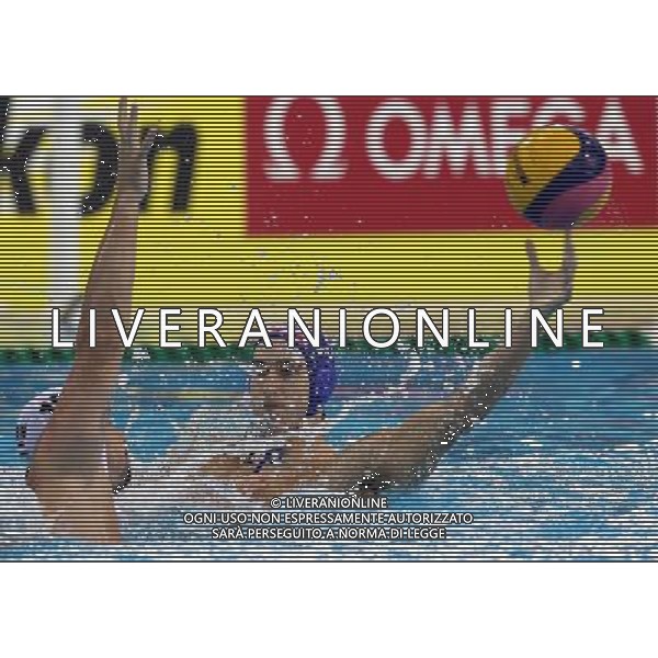 (110730) -- SHANGHAI, July 30, 2011 () -- Maro Jokovic (R) of Croatia competes in the bronze medal match of men\'s water polo event between Croatia and Hungary at the 14th FINA World Championships in Shanghai, east China, July 30, 2011. Croatia won the match 12-11.(/Liu Ying) (sqq)