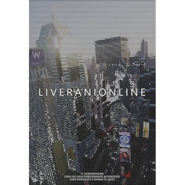 (110801) -- NEW YORK, Aug. 1, 2011 () -- Photo taken on August 1, 2011 shows the advertising screen at New York City\'s Times Square. China\'s Gallery Media Co., Ltd. launched a test run of its advertising screen at New York City\'s Times Square on Monday, becoming the first Chinese company to take over the advertising space at the \'World\'s Crossroads.\' (/Wu Jingdan) (srb)