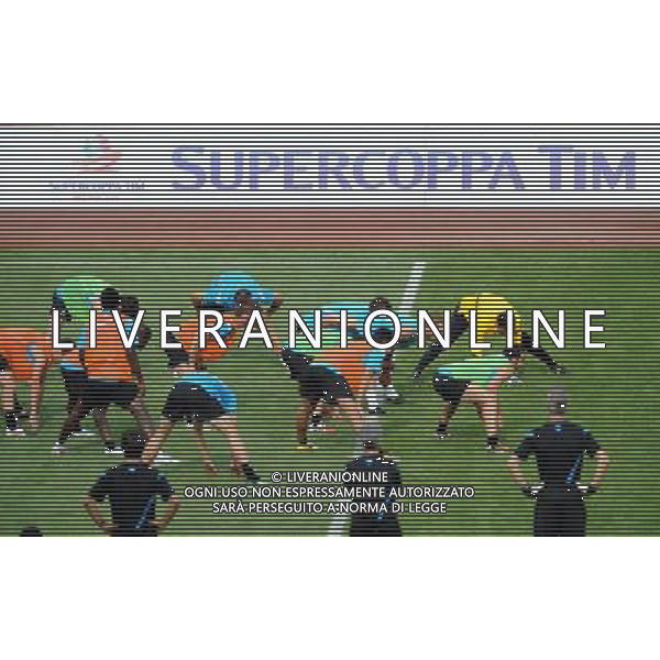 (110802) -- BEIJING, Aug. 2, 2011 () -- Inter Milan\'s players attend a training session at Beijing Workers\' Stadium in Beijing, capital of China, Aug. 2, 2011. The Supercoppa Tim Cup match between Inter Milan and AC Milan will kick off at the National Stadium, also known as the Bird\'s Nest, on Aug. 6. (/Guo Yong)