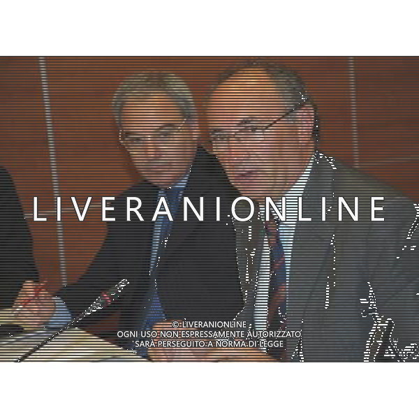 MILANO 3/8/2011 UNICREDIT VIA T. GROSSI PRESENTAZIONE RISULTATI SECONDO TRIMESTRE UNICREDIT NELLA FOTO FEDERICO GHIZZONI E MAURIZIO BERETTA FOTO BROMANO/AG ALDO LIVERANI