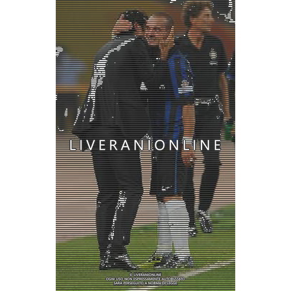 Supercoppa TIM Cup 2011 Milan-Inter Pechino (Cina) - 06.08.2011 Milan-Inter Nella Foto:sneijder esulta con figo /Ph.Vitez-Ag. Aldo Liverani