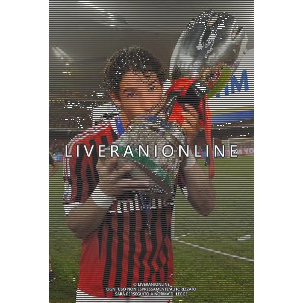 Supercoppa TIM Cup 2011 Milan-Inter Pechino (Cina) - 06.08.2011 Milan-Inter Nella Foto: alexander pato con la coppa /Ph.Vitez-Ag. Aldo Liverani