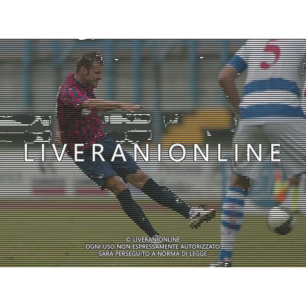 Calcio Coppa Italia Tim Lumezzane-Pro Patria Ferrari segna il primo gol oggi 7 Agosto 2011 a Lumezzane Ph Fotolive Felice Calabro\'