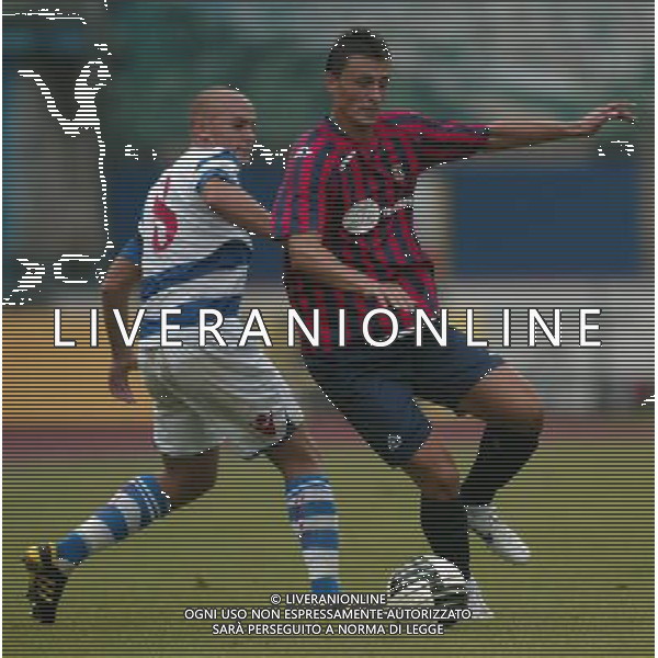 Calcio Coppa Italia Tim Lumezzane-Pro Patria Inglese marcato da Vignali oggi 7 Agosto 2011 a Lumezzane Ph Fotolive Felice Calabro\'