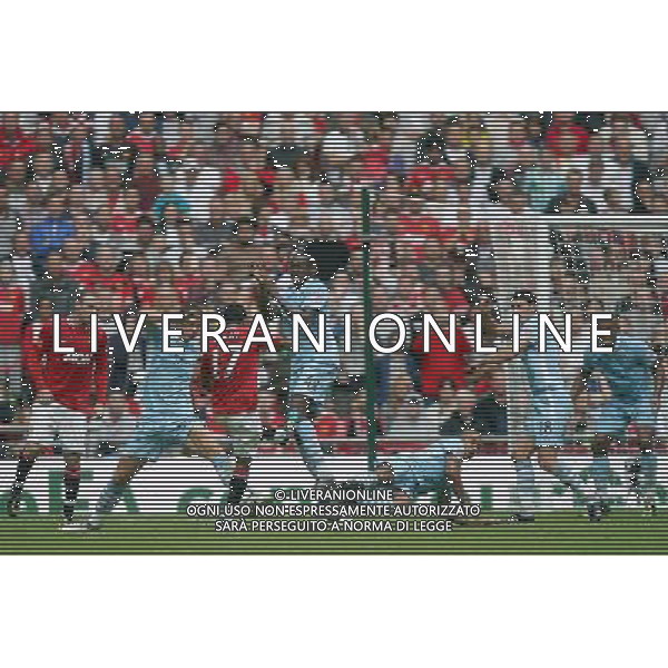 ©Marcello Pozzetti ©IPS/Marcello Pozzetti ©IPS/MAXPPP - 07/08/2011 ; LONDON ; UK - Wayne Rooney of Manchester Utd and Nani of Manchester Utd in action for a freekick during Manchester City vs Manchester Utd at the The FA Community Shield 2011 at the Wembley Stadium in London on 07/08/2011. Picture By Marcello Pozzetti ©IPS Photo Agency:21 Delisle Road London SE28 0JD - Personal mobile: 07973 308 835 .. ******************* UK OUT *******************