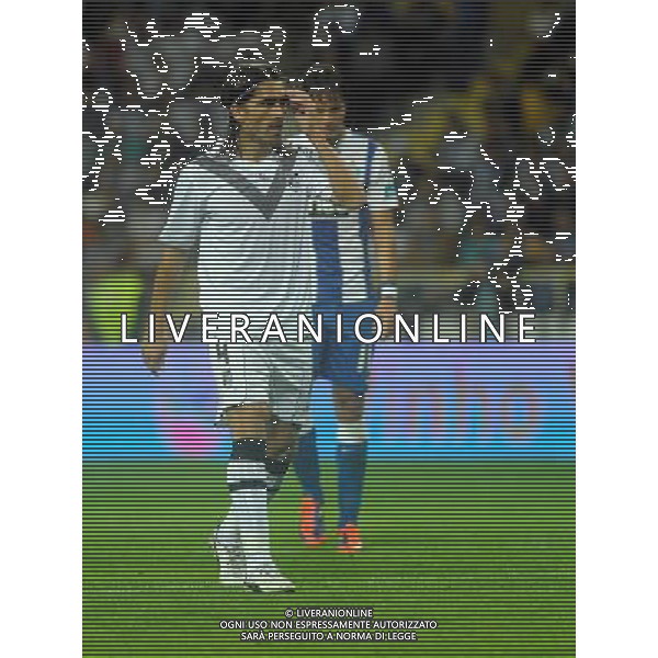 20110807: AVEIRO, PORTUGAL - FC Porto vs Vitoria Guimaraes: Portuguese Supoercup 20112012. In Picture: Pedro Mendes (Guimaraes). PHOTO: Luis Arnaldo/CITYFILES PORTUGALIA SUPERPUCHAR PORTUGALII PILKA NOZNA FOT. CITYFILES/NEWSPIX.PL PORTUGAL,BRAZIL,SPAIN,GERMANY,FRANCE,UK OUT !!! --- Newspix.pl