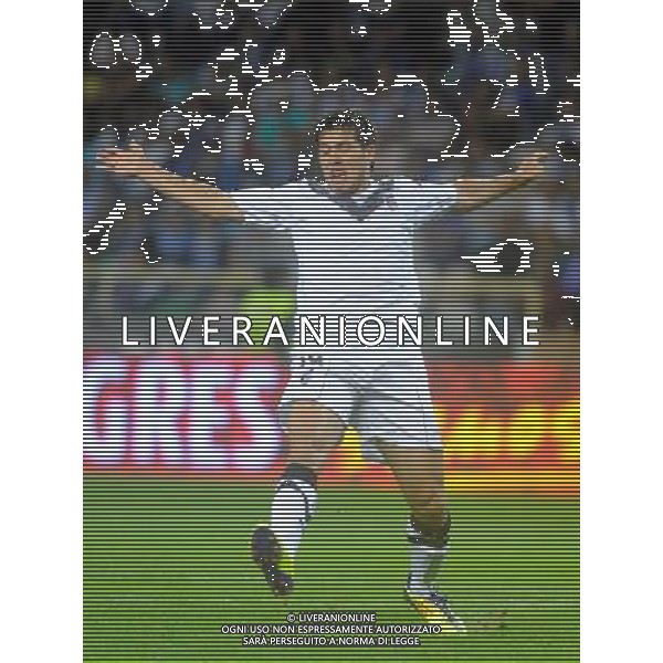 20110807: AVEIRO, PORTUGAL - FC Porto vs Vitoria Guimaraes: Portuguese Supoercup 20112012. In Picture: Jean Barrientos (Guimaraes). PHOTO: Luis Arnaldo/CITYFILES PORTUGALIA SUPERPUCHAR PORTUGALII PILKA NOZNA FOT. CITYFILES/NEWSPIX.PL PORTUGAL,BRAZIL,SPAIN,GERMANY,FRANCE,UK OUT !!! --- Newspix.pl