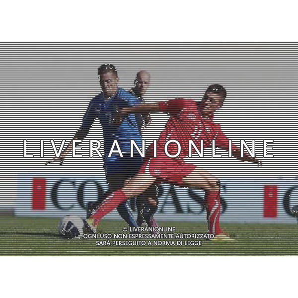 VARESE - 10/08/2011 - NAZIONALE UNDER 21 / AMICHEVOLE ITALIA VS SVIZZERA- NELLA FOTO: D\'ALESSANDRO E ZUBER - FOTO FRANCESCA SOLI / AGENZIA LIVERANI