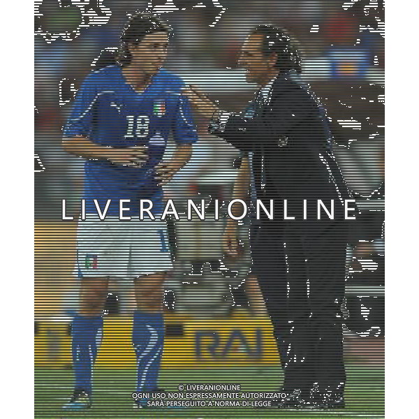 Amichevole Internazionale Bari - 10.08.2011 Italia-Spagna Nella Foto:prandelli montolivo /Ph.Vitez-Ag. Aldo Liverani