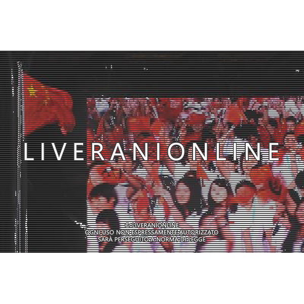 (110812) -- SHENZHEN, Aug. 12, 2011 () -- Big screen shows members of China\'s delegation entering the site during the opening ceremony of the 26th Summer Universiade in Shenzhen, a city of south China\'s Guangdong Province, on Aug. 12, 2011. (/Chen Yehua)(kh)