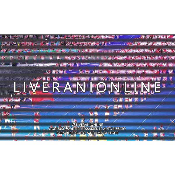 (110812) -- SHENZHEN, Aug. 12, 2011 () -- Members of China\'s delegation enter the site during the opening ceremony of the 26th Summer Universiade in Shenzhen, a city of south China\'s Guangdong Province, on Aug. 12, 2011. (/Lu Hanxin)(wx)