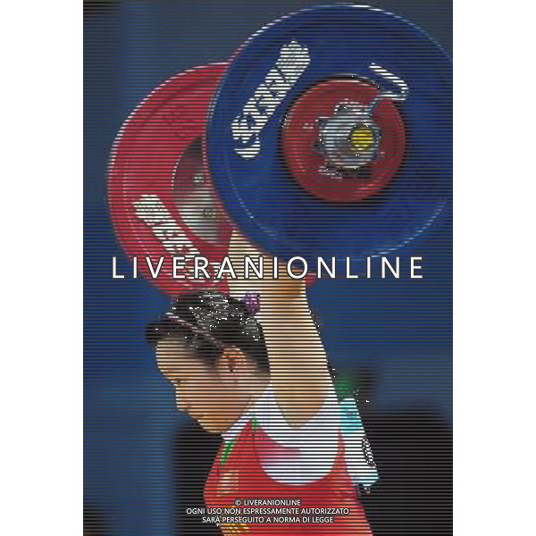 (110814) -- SHENZHEN, Aug. 14, 2011 () -- Ji Jing of China competes during the women\'s 53kg weightlifting competition at the 26th Summer Universiade in Shenzhen, a city of south China\'s Guangdong Province, Aug. 14, 2011. Ji Jing claimed the title of the event with a total of 222kg. (/Wang Song)
