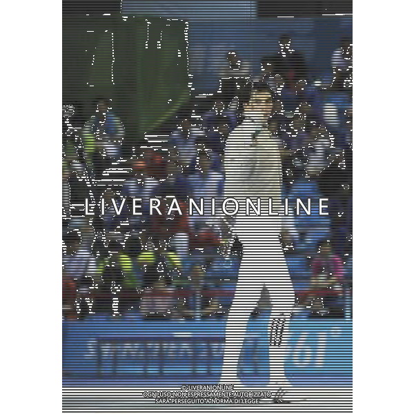 (110813) -- SHENZHEN, Aug. 13, 2011 () -- Andriy Yagodka of Ukraine poses after winning the men\'s sabre individual gold medal match against Gu Bon Gil of South Korea at the 26th Summer Universiade in Shenzhen, a city of south China\'s Guangdong Province, Aug. 13, 2011. Andriy Yagodka won 15-11. (/Wang Haofei)(lm)