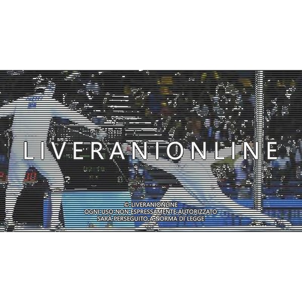 SHENZHEN, Aug. 14, 2011 Peter Szenyi (L) of Hungary competes with Virgile Marchal of France during the men\'s epee individual final at the 26th Summer Universiade in Shenzhen, a city of south China\'s Guangdong Province, Aug. 14, 2011. Peter Szenyi won the match and took the gold medal of the event. (/Wang Haofei)