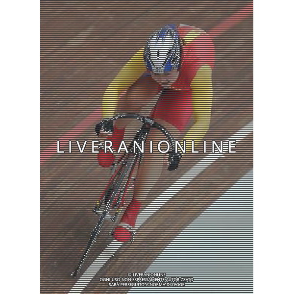(110816) -- SHENZHEN, Aug. 16, 2011 () -- Guo Shuang of China competes during women\'s 500m time trial final of cycling track at the 26th Summer Universiade in Shenzhen, a city of south China\'s Guangdong Province, Aug. 16, 2011. Guo ranked 4th with 35.148 seconds. (/Li Ga)