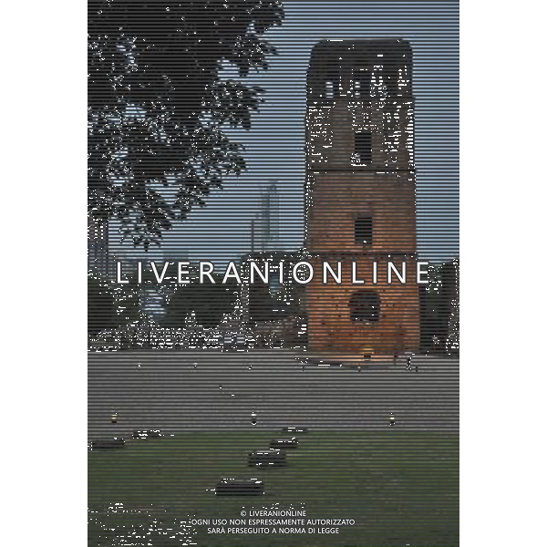 PANAMA CITY, Aug. 15, 2011 Tourists walk in the archaeological place named \'La Vieja\', in Panama City, capital of Panama, on Aug. 14, 2011. The place celebrated its 423rd anniversary of its founding by Pedro Arias Davila as the first European settlement on Aug. 15, 1519. (/Mauricio Valenzuela) (rc)