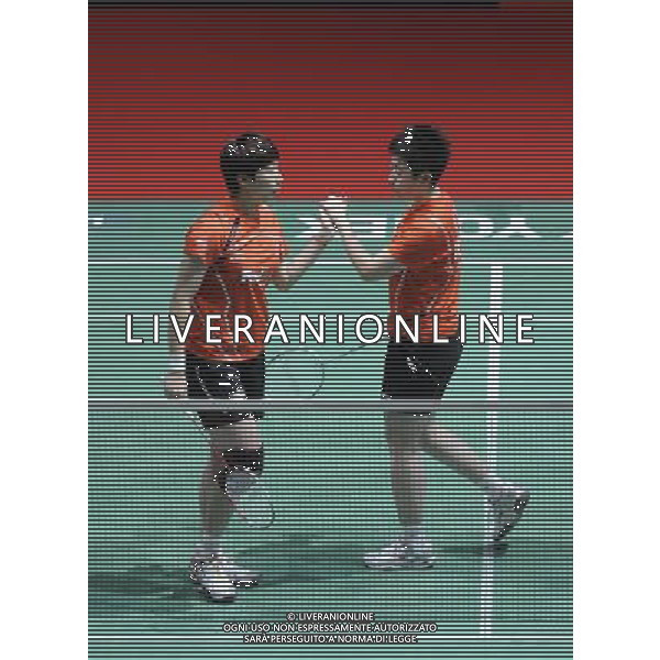 LONDON, Aug. 14, 2011 China\'s Yu Yang (R) and Wang Xiaoli celebrate a score during the final of women\'s doubles against teammates Tian Qing/Zhao Yunlei in 2011 Badminton World Championships at Wembley Arena, London, Britain, Aug. 14, 2011. Yu and Wang won 2 0 to claim the title. (/Zeng Yi)(kh)