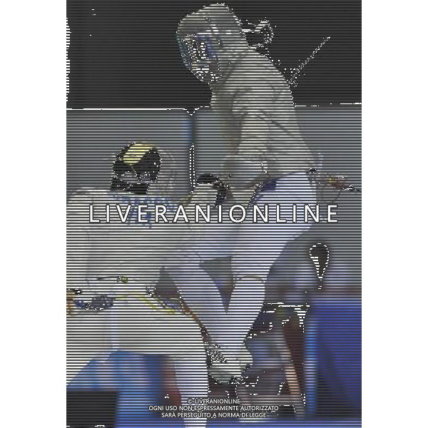 (110816) -- SHENZHEN, Aug. 16, 2011 () -- Dmytro Pundyk of Ukraine (R) competes during the men\'s sabre team match of fencing event against Italy at the 26th Summer Universiade, in Shenzhen, a city of south China\'s Guangdong Province, Aug. 16, 2011. Ukraine won 45-31 and got the gold medal. (/Wang Haofei)(bxf)