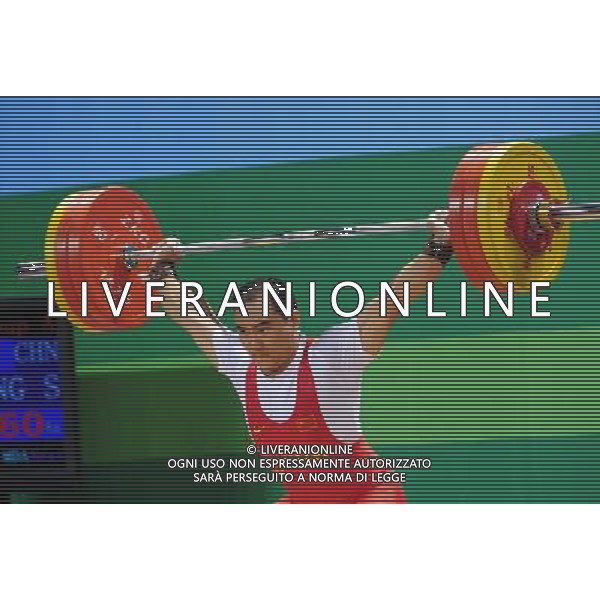 (110816) -- SHENZHEN, Aug. 16, 2011 () -- Zhang Shichong of China competes during the men\'s 85kg weightlifting competition at the 26th Summer Universiade in Shenzhen, a city of south China\'s Guangdong Province, Aug. 16, 2011. Zhang Shichong claimed the silver medal of the event with a total of 353kg. (/Wang Song)