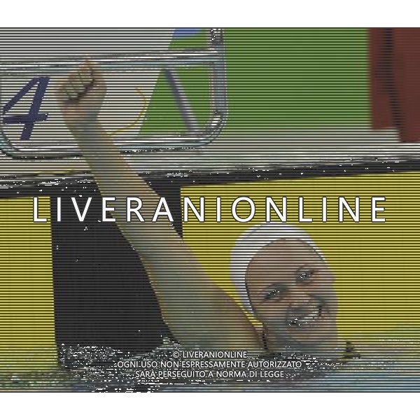 (110816) -- SHENZHEN, Aug. 16, 2011 () -- Melania Felicitas Costa Schmid of Spain celebrates during the women\'s 200m freestyle final of swimming at the 26th Summer Universiade in Shenzhen, a city of south China\'s Guangdong Province, Aug. 16, 2011. Melania Felicitas Costa Schmid claimed the gold of the event with a time of 1:57.98. (/Liang Xu)