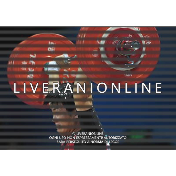 (110816) -- SHENZHEN, Aug. 16, 2011 () -- Ryu Jun Ho of South Korea competes during the men\'s 85kg weightlifting competition at the 26th Summer Universiade in Shenzhen, a city of south China\'s Guangdong Province, Aug. 16, 2011. Ryu Jun Ho claimed the bronze medal of the event with a total of 351kg. (/Wang Song)