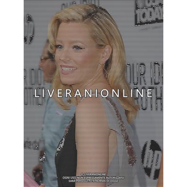 Elizabeth Banks Photo by Gilbert Flores \'Our Idiot Brother\' - Los Angeles Premiere at the ArcLight Cinemas Cinerama Dome August 16, 2011 - Hollywood, California