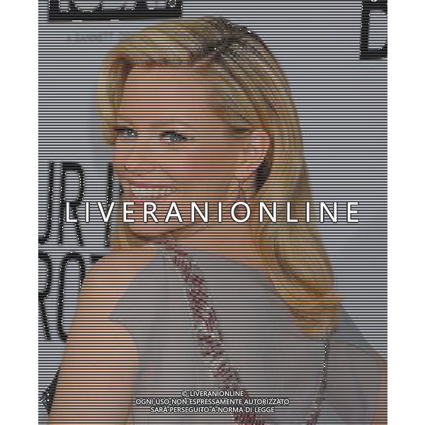 Elizabeth Banks Photo by Gilbert Flores \'Our Idiot Brother\' - Los Angeles Premiere at the ArcLight Cinemas Cinerama Dome August 16, 2011 - Hollywood, California