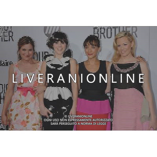 Kathryn Hahn, Zooey Deschanel, Rashida Jones and Elizabeth Banks Photo by Gilbert Flores \'Our Idiot Brother\' - Los Angeles Premiere at the ArcLight Cinemas Cinerama Dome August 16, 2011 - Hollywood, California