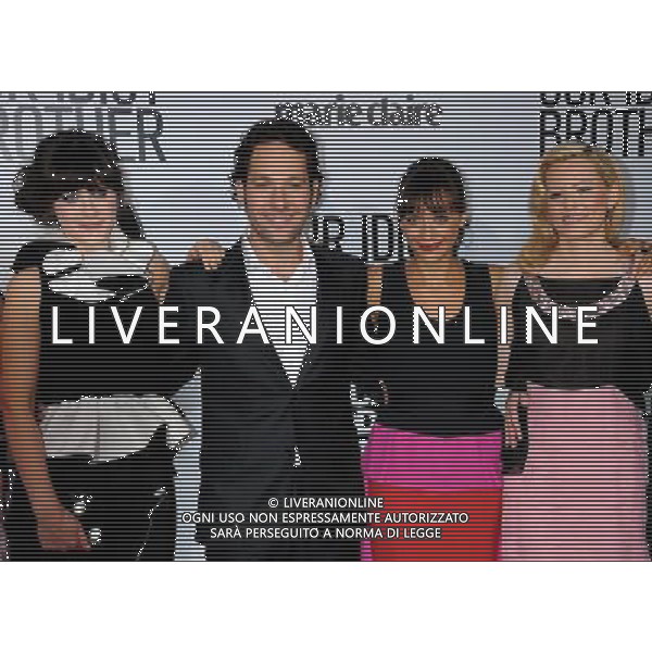 Zooey Deschanel, Paul Rudd, Rashida Jones and Elizabeth Banks Photo by Gilbert Flores \'Our Idiot Brother\' - Los Angeles Premiere at the ArcLight Cinemas Cinerama Dome August 16, 2011 - Hollywood, California