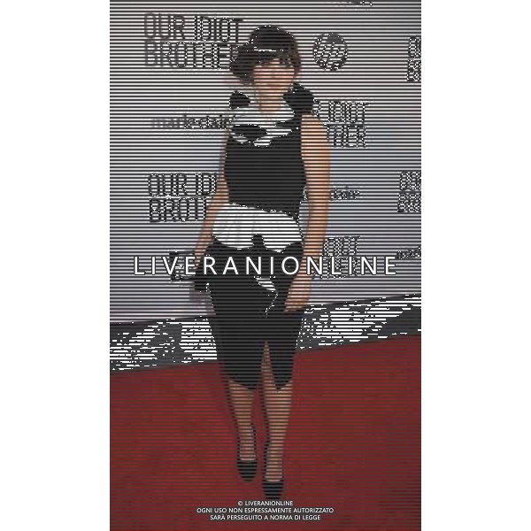 HOLLYWOOD, CA - AUGUST 16: Zooey Deschanel attends the Los Angeles premiere of \'Our Idiot Brother\' at ArcLight Hollywood on August 16, 2011 in Hollywood, California.
