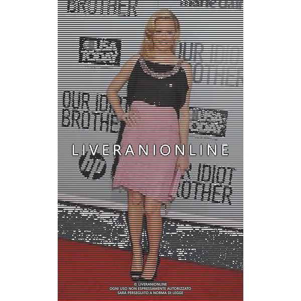 HOLLYWOOD, CA - AUGUST 16: Elizabeth Banks attends the Los Angeles premiere of \'Our Idiot Brother\' at ArcLight Hollywood on August 16, 2011 in Hollywood, California.