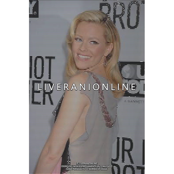 HOLLYWOOD, CA - AUGUST 16: Elizabeth Banks attends the Los Angeles premiere of \'Our Idiot Brother\' at ArcLight Hollywood on August 16, 2011 in Hollywood, California.