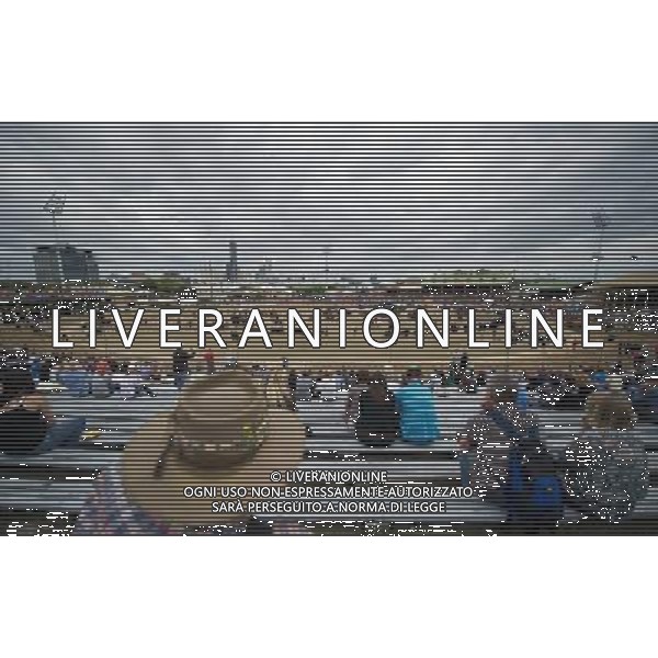 (110817) -- BRISBANE, Aug. 17, 2011 () -- People watch the animal parade during the 134th Royal Queensland Show in Brisbane, Australia, on Aug. 17, 2011. (/Bai Xue) (nxl)