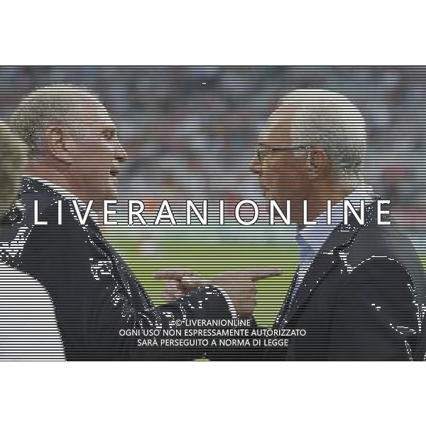 firo Fußball,Fussball, 17.08..2011 Uefa Champions League Saison 2011/2012 Qualifikation, Quali, CL, Hinspiel FC Bayern München, Muenchen, FCB , FC Zürich, Zuerich, FCZ, 2 : 0, halbe Figur, rechts, Franz Beckenbauer, Bayern, links, Uli Hoeness, Hoeneß, Gestik $worldrightsEs gelten unsere AGB, einsehbar auf www.firosportphoto.de copyright by firo sportphoto: Pfefferackerstr. 2a  45894 G e l s e n k i r c h e n www.firosportphoto.de mail@firosportphoto.de (V o l k s b a n k B o c h u m - W i t t e n ) BLZ.: 430 601 29 Kt. Nr.: 341 117 100 Tel:  0209 - 9304402 Fax:  0209 - 9304443
