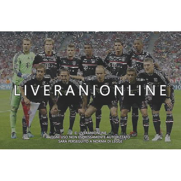 firo Fußball,Fussball, 17.08..2011 Uefa Champions League Saison 2011/2012 Qualifikation, Quali, CL, Hinspiel FC Bayern München, Muenchen, FCB , FC Zürich, Zuerich, FCZ, 2 : 0, Mannschaftsfoto, FC Bayern, hinten, v.l. Manuel Neuer, Bayern, Holger Badstuber, Bayern, Toni Kroos, Bayern, Luis Gustavo, Bayern, Mario Gomez, Bayern, Jerome Boateng, Bayern, vorne von links, Philipp Lahm, Bayern, Franck Ribery, Bayern,Arjen Robben, Bayern, Rafinha, Bayern, Bastian Schweinsteiger, Bayern, $worldrightsEs gelten unsere AGB, einsehbar auf www.firosportphoto.de copyright by firo sportphoto: Pfefferackerstr. 2a  45894 G e l s e n k i r c h e n www.firosportphoto.de mail@firosportphoto.de (V o l k s b a n k B o c h u m - W i t t e n ) BLZ.: 430 601 29 Kt. Nr.: 341 117 100 Tel:  0209 - 9304402 Fax:  0209 - 9304443
