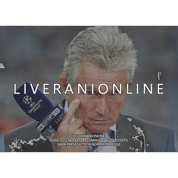 firo Fußball,Fussball, 17.08..2011 Uefa Champions League Saison 2011/2012 Qualifikation, Quali, CL, Hinspiel FC Bayern München, Muenchen, FCB , FC Zürich, Zuerich, FCZ, 2 : 0, Portrait, Trainer, Bayern, Jupp Heynckes, Gestik, $worldrightsEs gelten unsere AGB, einsehbar auf www.firosportphoto.de copyright by firo sportphoto: Pfefferackerstr. 2a  45894 G e l s e n k i r c h e n www.firosportphoto.de mail@firosportphoto.de (V o l k s b a n k B o c h u m - W i t t e n ) BLZ.: 430 601 29 Kt. Nr.: 341 117 100 Tel:  0209 - 9304402 Fax:  0209 - 9304443